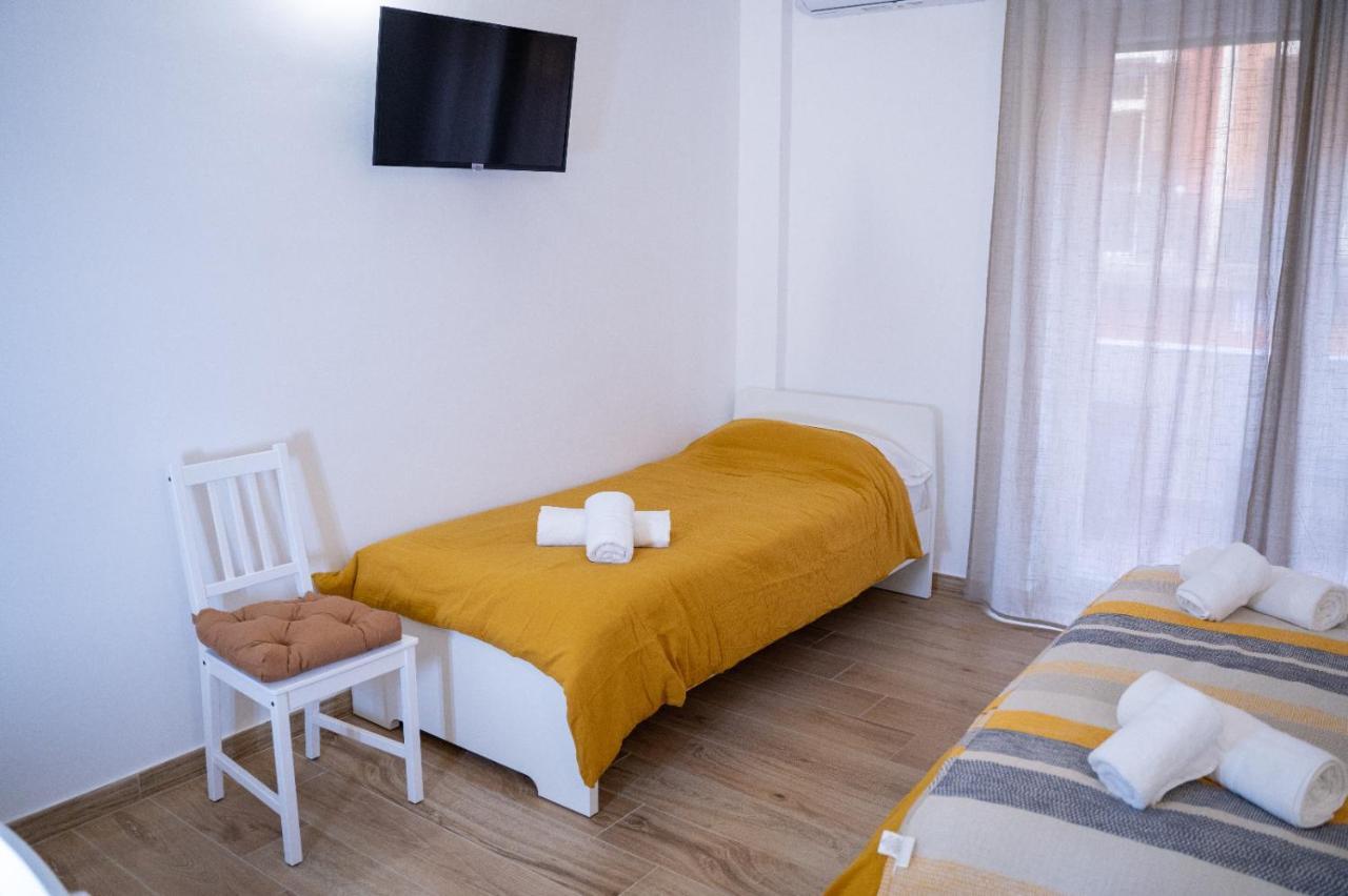 B&B Alighieri 97 บารี ภายนอก รูปภาพ